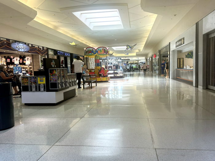 Oakland Mall - July 23 2022 (newer photo)